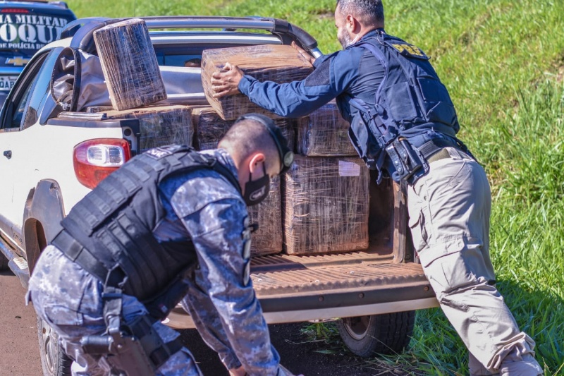 PRF apreende 636,4 Kg de maconha em Terenos