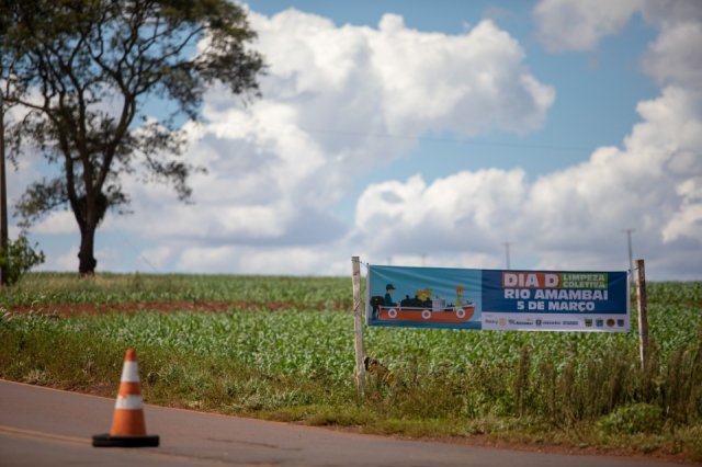 Dia D de Limpeza no Rio Amambai aconteceu no último sábado (5) e foi sucesso