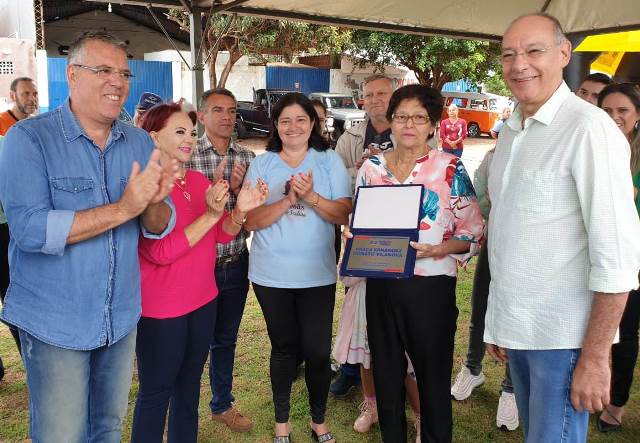 Hélio Peluffo entrega Praça Ernandes Donato Vilanova em Ponta Porã