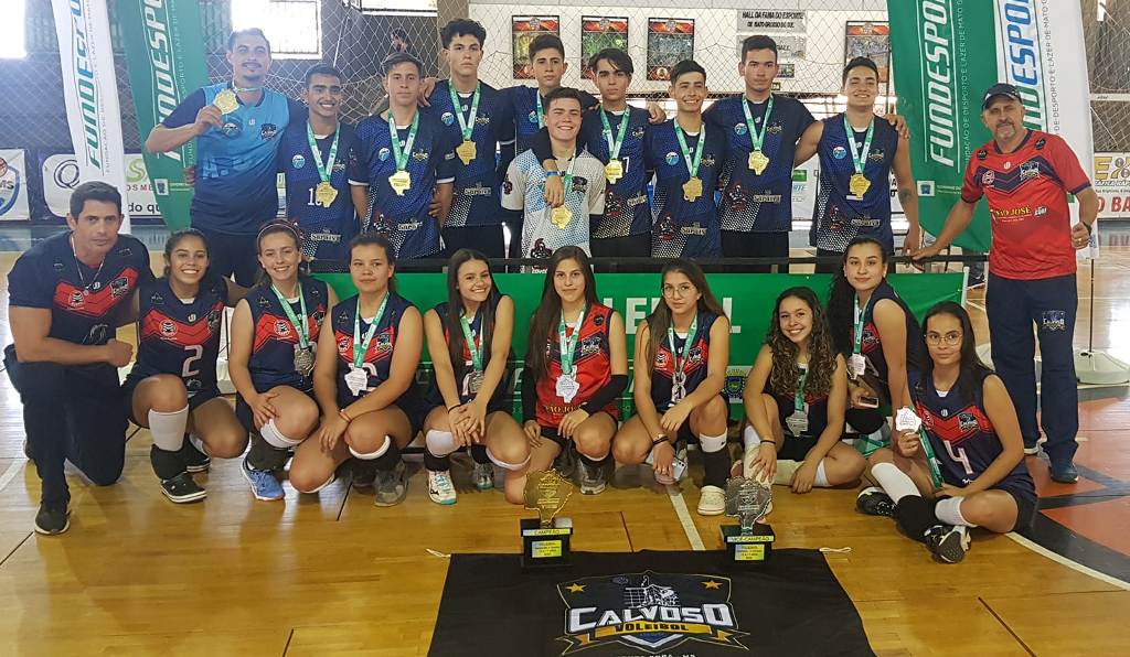 Voleibol masculino da Escola Calvoso é campeão os jogos escolares em Campo Grande