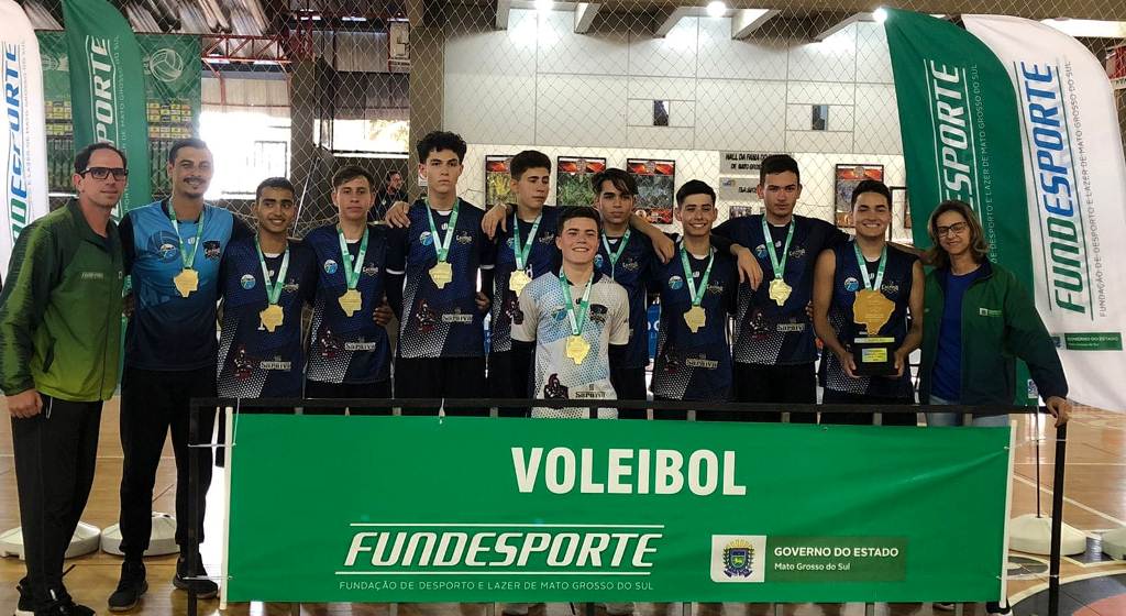 Voleibol masculino da Escola Calvoso é campeão os jogos escolares em Campo Grande