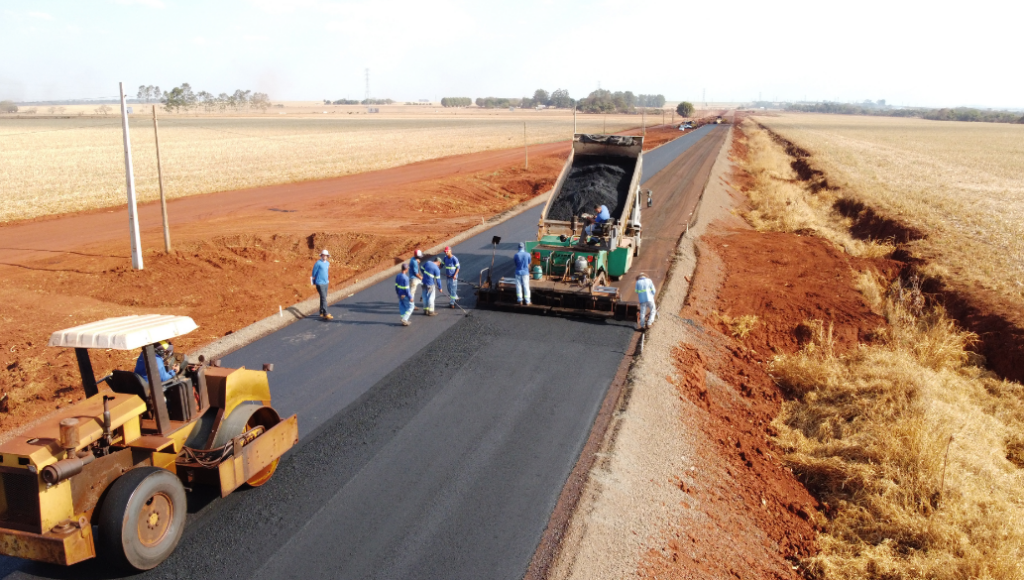 Obras do Governo em Maracaju ligam regiões produtoras e desenvolvem a cidade