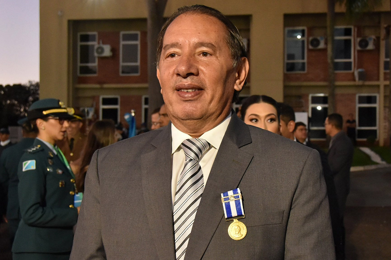 Presidente da ALEMS recebe medalha e destaca importância da Segurança Pública