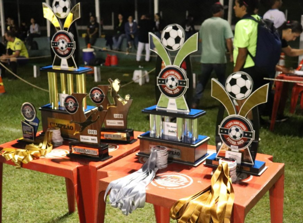 Tereré A é campeão da 1ª Copa Jamir Signori de Futebol Suíço Master em Amambai