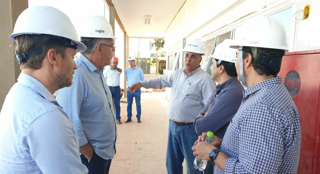 Ponta Porã: Prefeito Eduardo Campos visita obra do prédio da Faculdade de Medicina