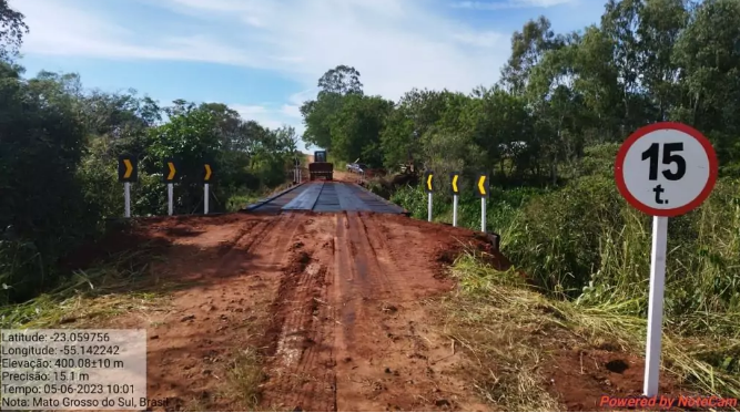 Prefeitura de Amambai conclui construção de ponte em estrada vicinal sobre córrego Panduí