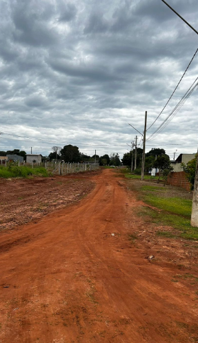 Vereadora Cida Farias pede pavimentação asfáltica e drenagem em Amambai