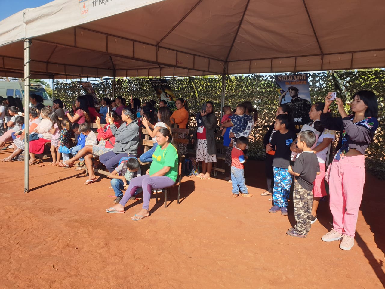 Ponta Porã: Eduardo Campos acompanhou Ação social na Aldeia Lima Campo e visitou obra