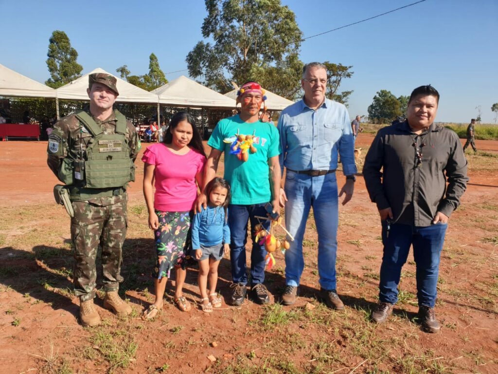 Ponta Porã: Eduardo Campos acompanhou Ação social na Aldeia Lima Campo e visitou obra