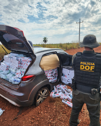 Ponta Porã: DOF recupera carro abarrotado com cigarros e defensivos agrícolas contrabandeados