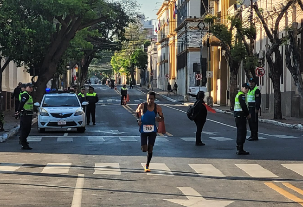 Atleta de Ponta Porã é terceiro na Maratona Internacional de Assunção