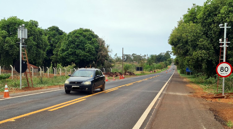 DNIT instala lombada eletrônica na BR-376 entre Fátima do Sul e Vicentina