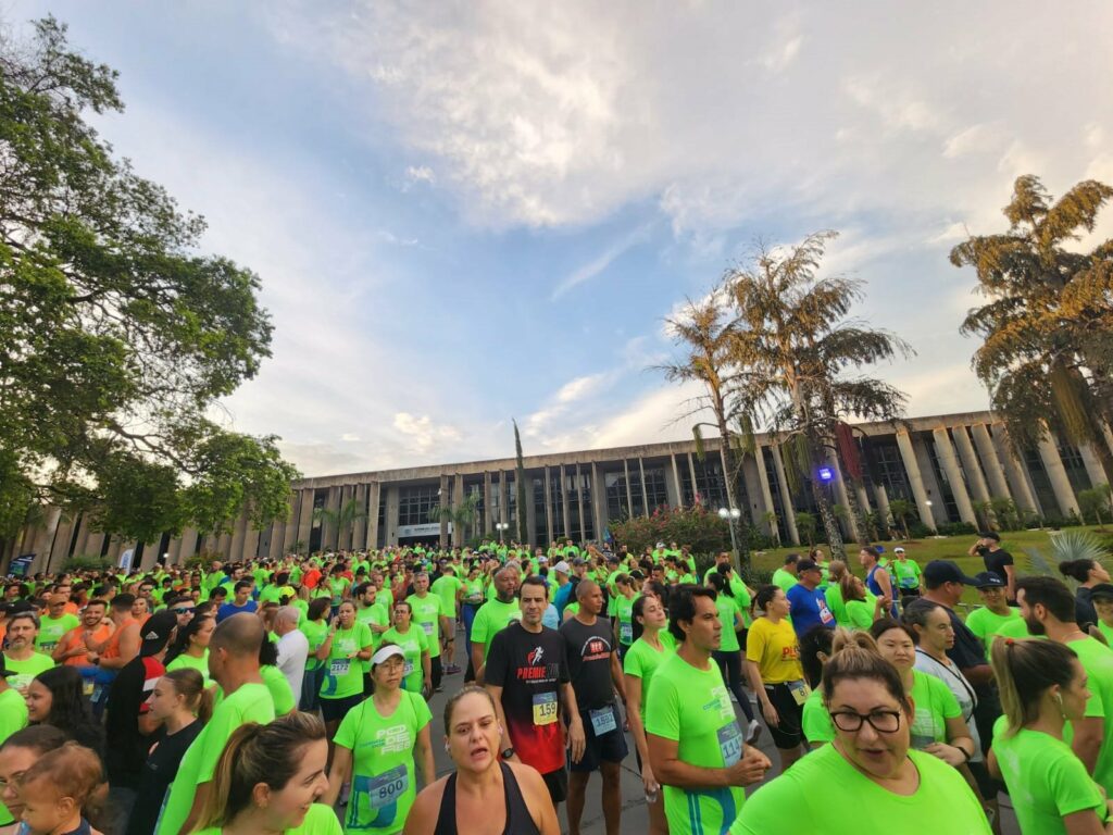 Corrida dos Poderes: Com clima agradável, evento reúne 2,5 mil pessoas