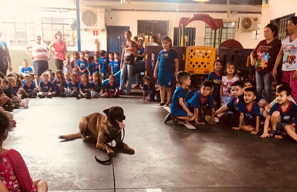 4º BPM promove ação de policiamento comunitário na escola municipal Cooporã