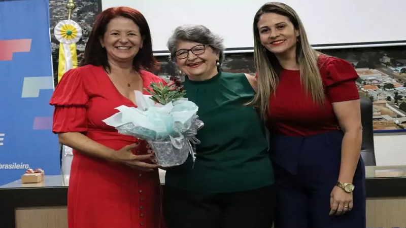 Palestra “Empreendedorismo Feminino e Autoestima”, foi um sucesso em Amambai