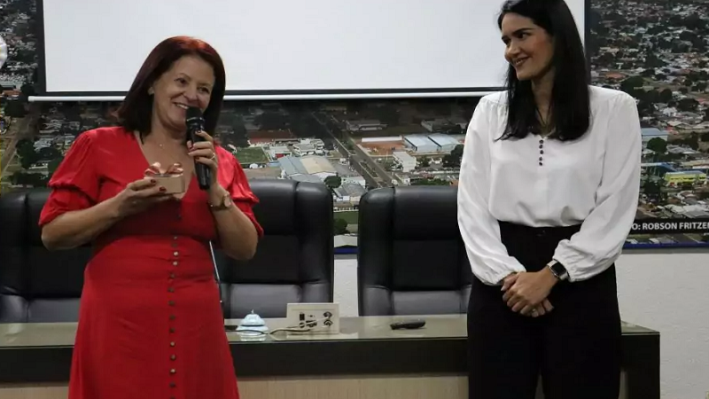 Palestra “Empreendedorismo Feminino e Autoestima”, foi um sucesso em Amambai