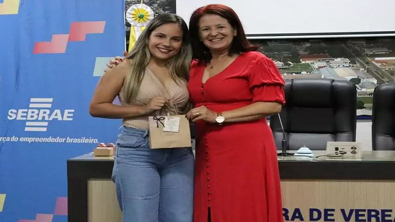 Palestra “Empreendedorismo Feminino e Autoestima”, foi um sucesso em Amambai