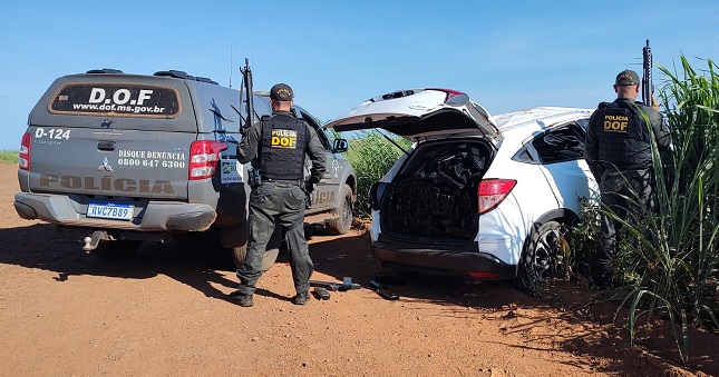 Após capotar veículo homem é preso pelo DOF transportando 1.026 kg de maconha