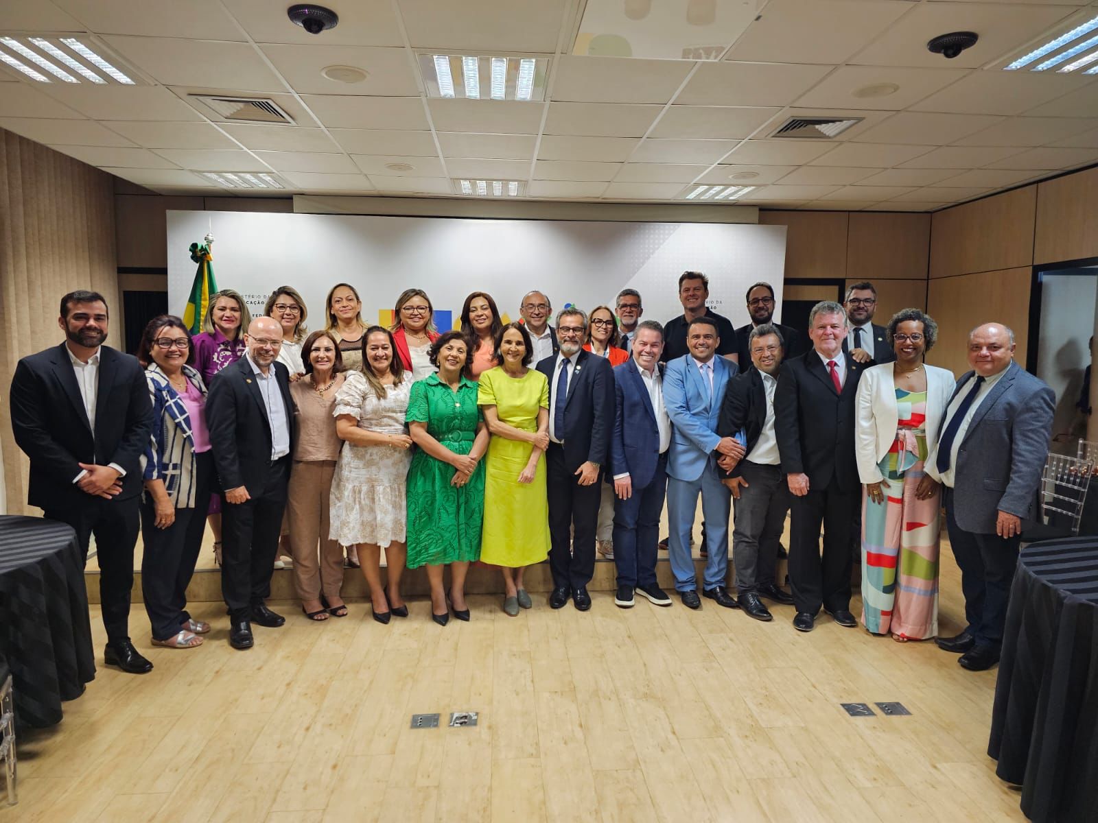 Secretária de Educação de Ponta Porã participa de reunião em Brasília