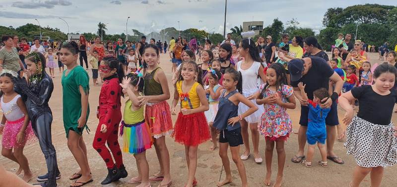 Ponta Porã: Milhares de pessoas foram ao Parque dos Ervais no último dia de carnaval