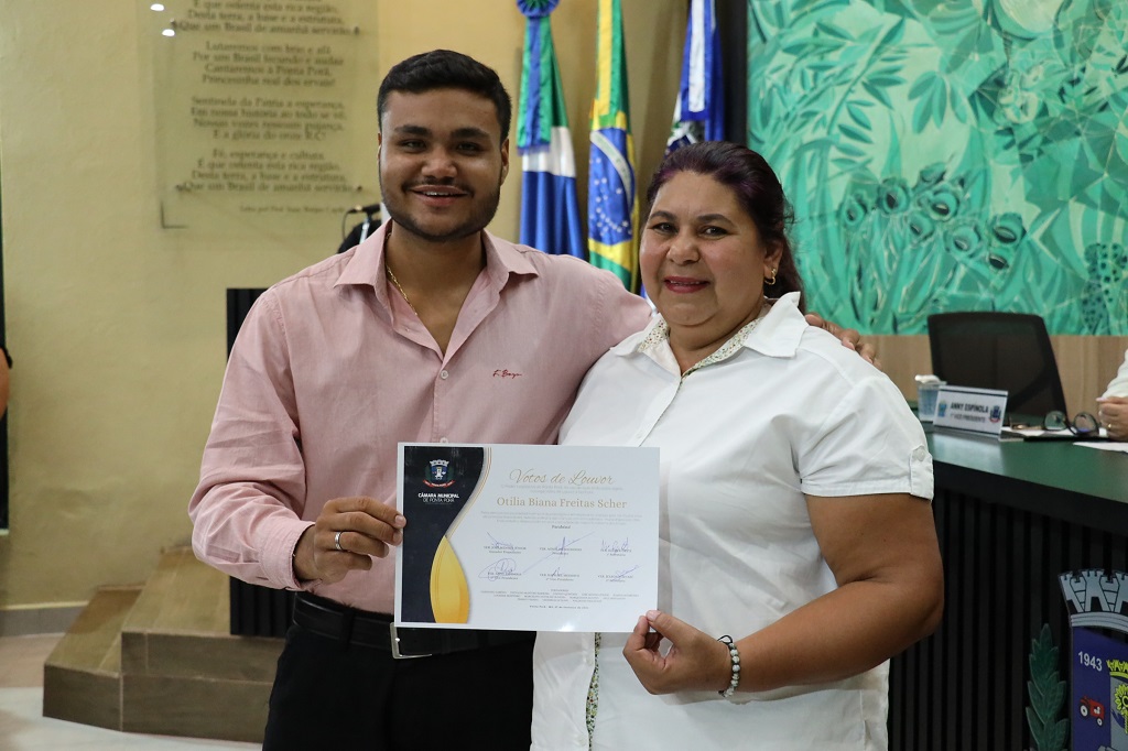 Câmara Municipal homenageia pessoas e instituições que desenvolvem Ponta Porã