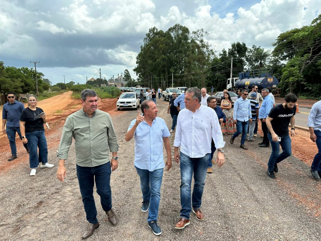 Eduardo Riedel visita obras em Ponta Porã e anuncia investimentos