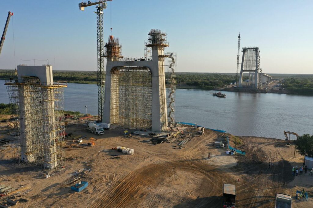 Em Porto Murtinho, Receita Federal faz visita à prefeitura e obra da ponte da Rota Bioceânica