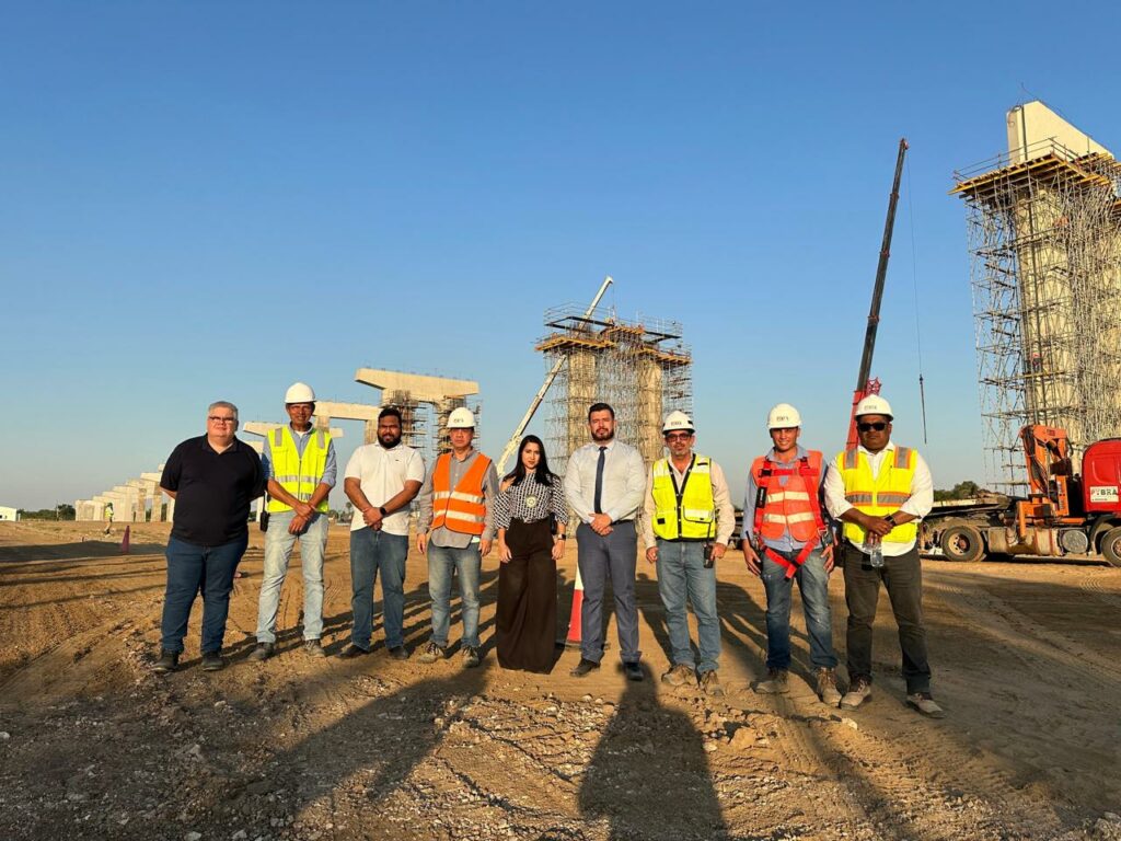 Em Porto Murtinho, Receita Federal faz visita à prefeitura e obra da ponte da Rota Bioceânica