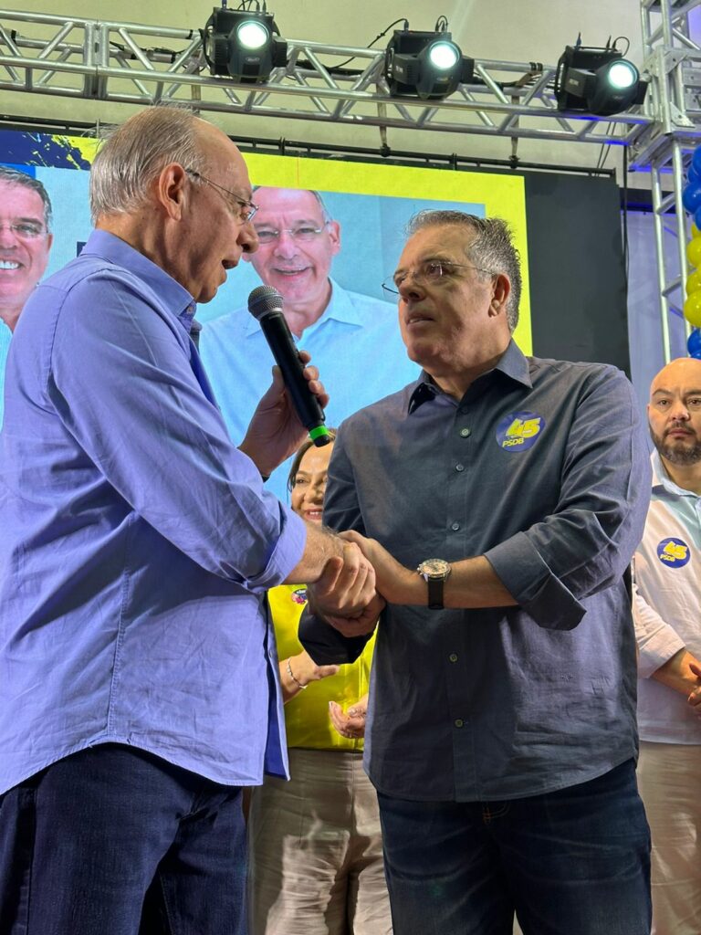 Em convenção, PSDB oficializa candidatura de Eduardo Campos e Patrick Derzi