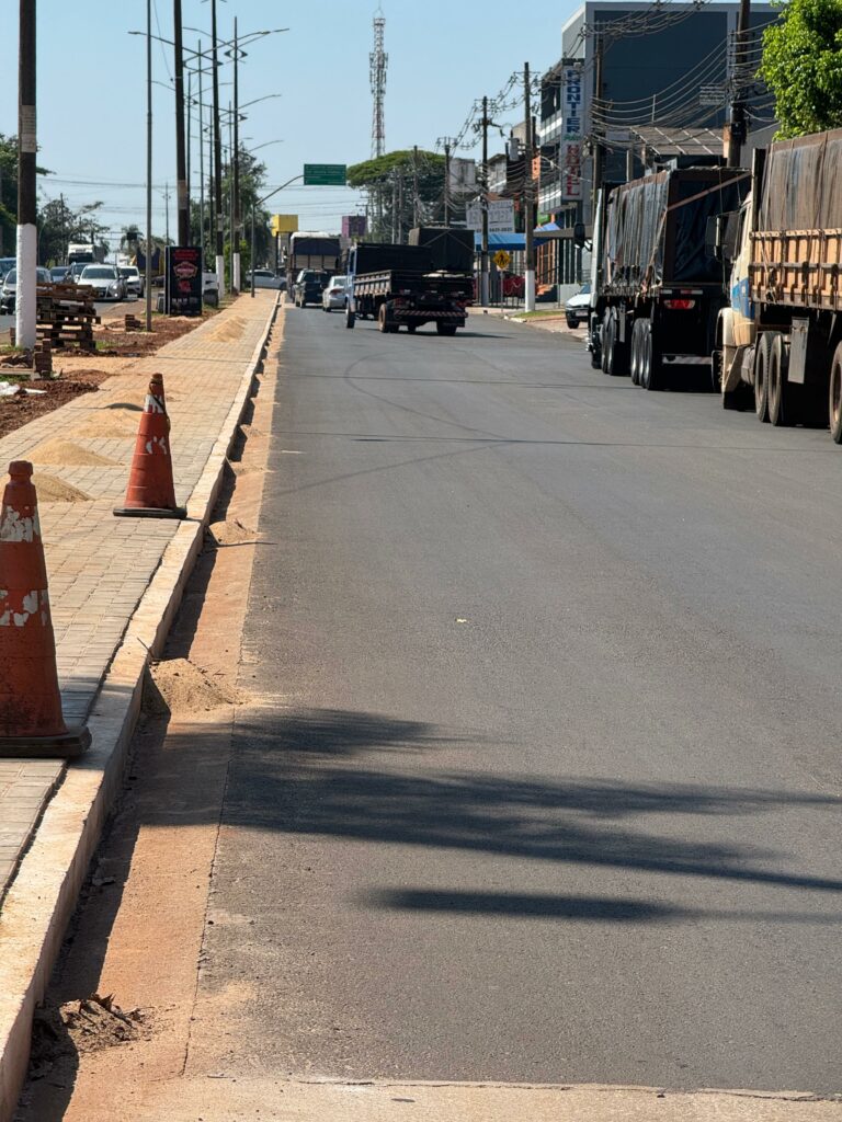 Ponta Porã: Obras de revitalização em trecho da Avenida Brasil entram na reta final