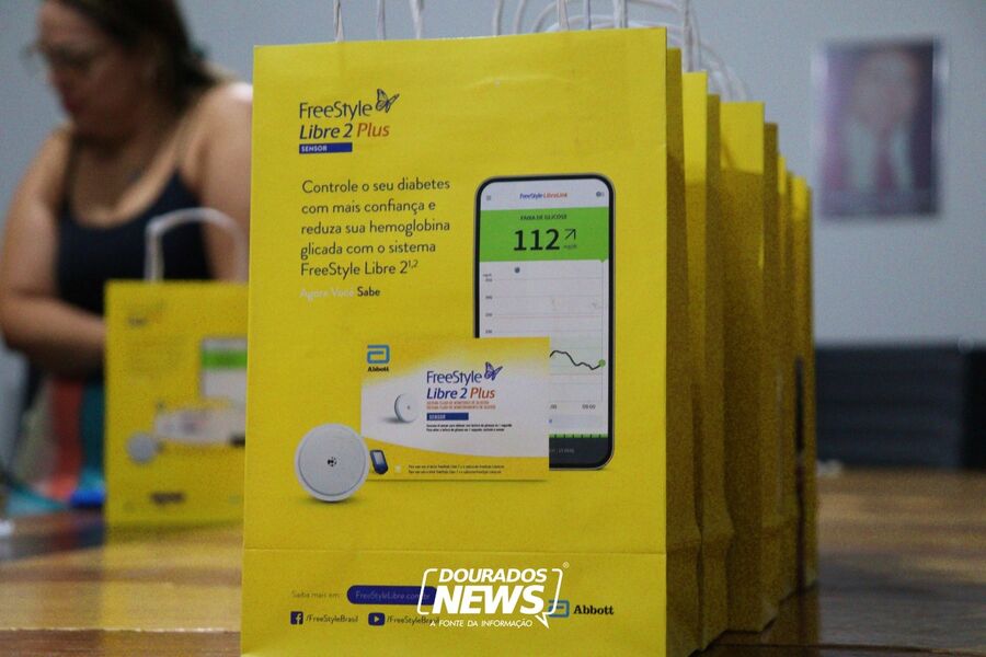 Dourados adota monitoramento de glicose sem agulhadas para crianças com diabetes