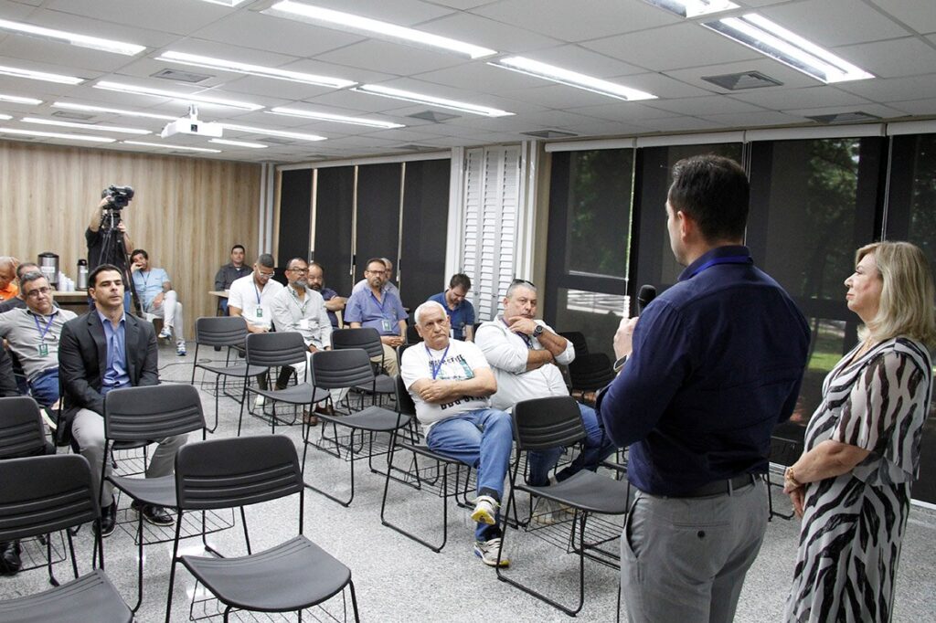 Servidores da ALMS participam de palestra sobre prevenção e diagnóstico do câncer de próstata