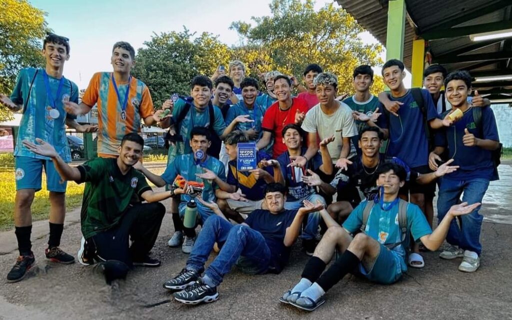 Futsal: Escola Estadual Ramiro Noronha é campeã na categoria sub - 16 dos jogos Escolares de Ponta Porã