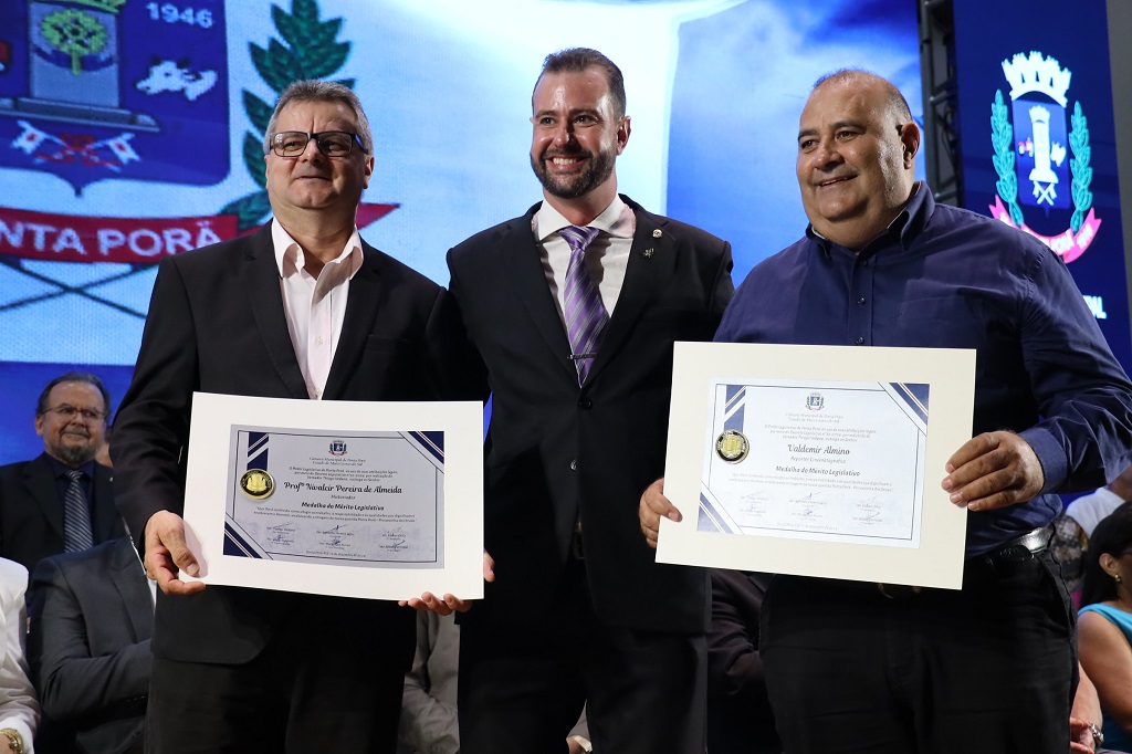 Câmara de Ponta Porã realiza sessão solene para entrega de honrarias