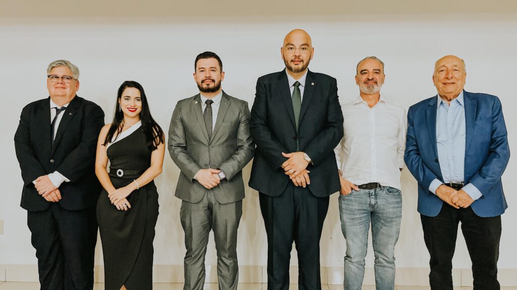 Prefeito Agnaldo Miudinho discute implantação de lojas francas em Ponta Porã