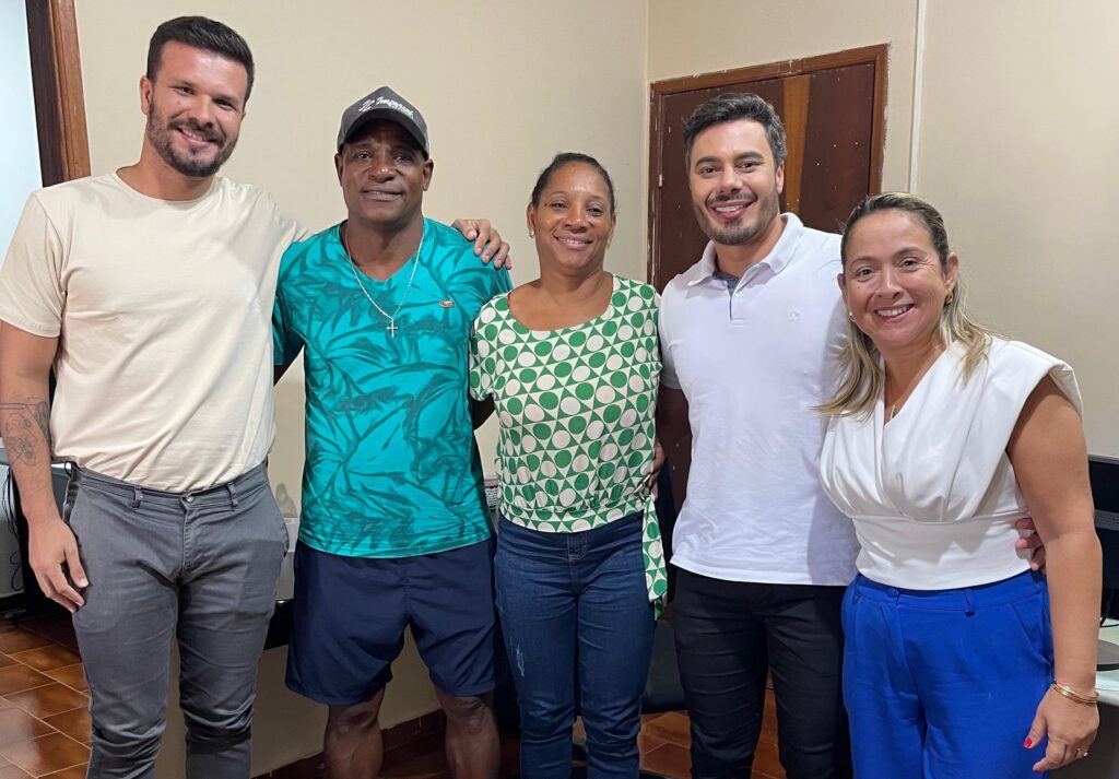 Lia Nogueira entrega equipamentos ao Hospital Municipal Lourival de Itaporã