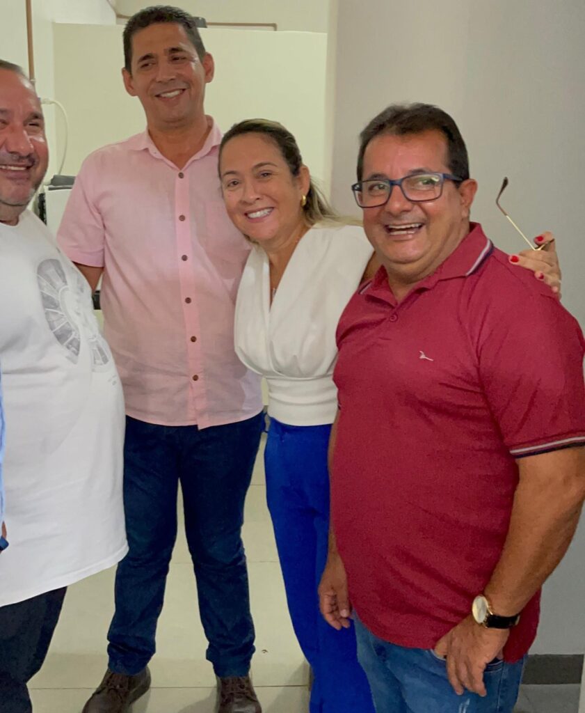 Lia Nogueira entrega equipamentos ao Hospital Municipal Lourival de Itaporã