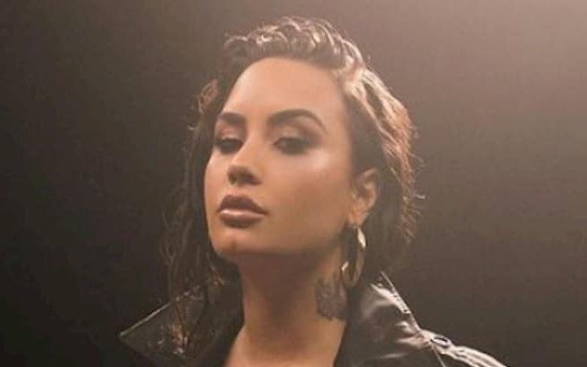 Demi Lovato Faz Nova Tatuagem Em Local Inusitado Após Sair Da Clínica De Reabilitação Ponta