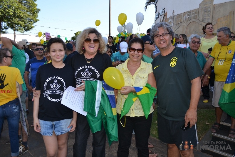 Por um País melhor, pontaporanenses vão as ruas contra a corrupção