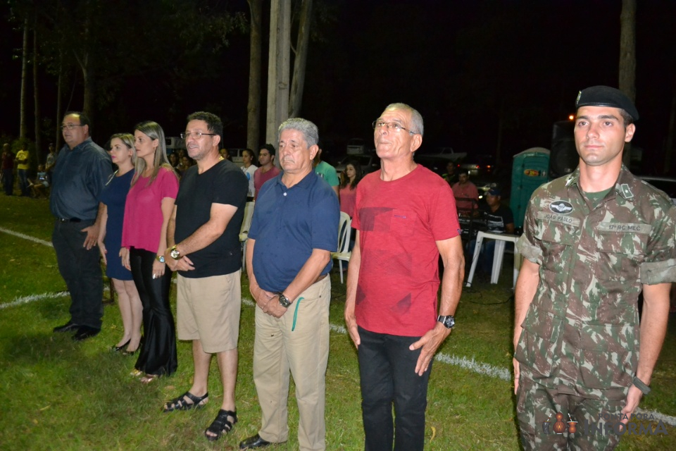 Jornalista Tião Prado é homenageado por serviços prestados ao esporte de Amambai