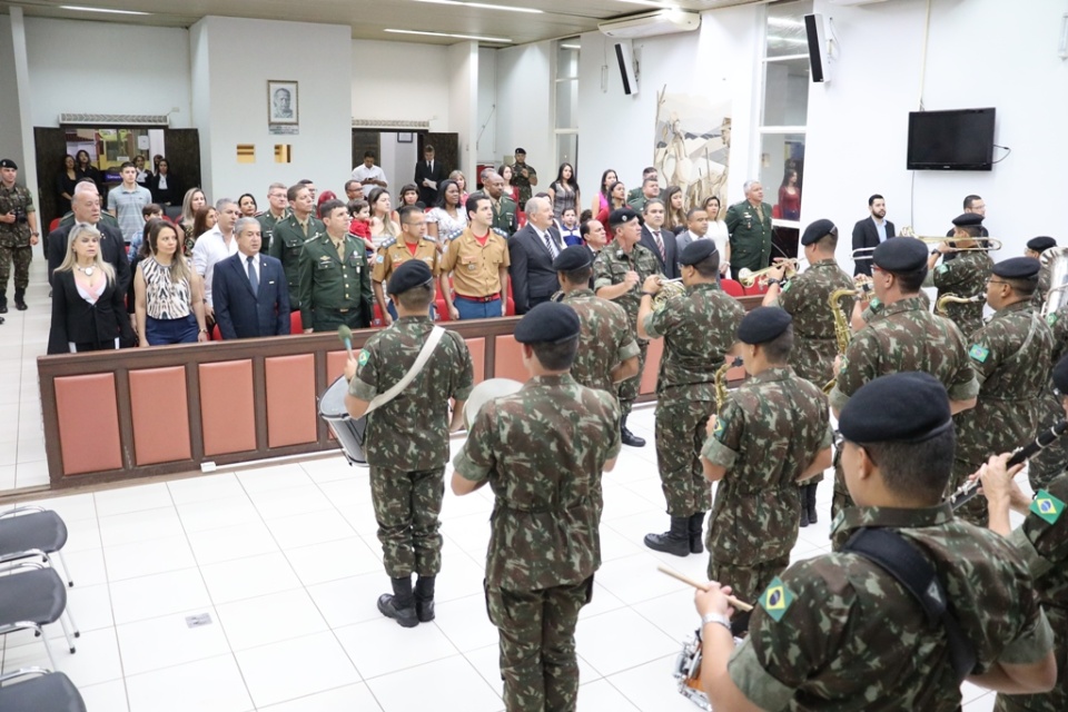 Em sessão solene vereadores de Ponta Porã homenagearam centenário do 11º RC Mec