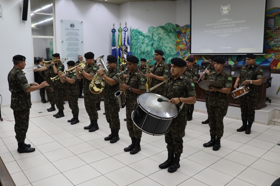 Em sessão solene vereadores de Ponta Porã homenagearam centenário do 11º RC Mec