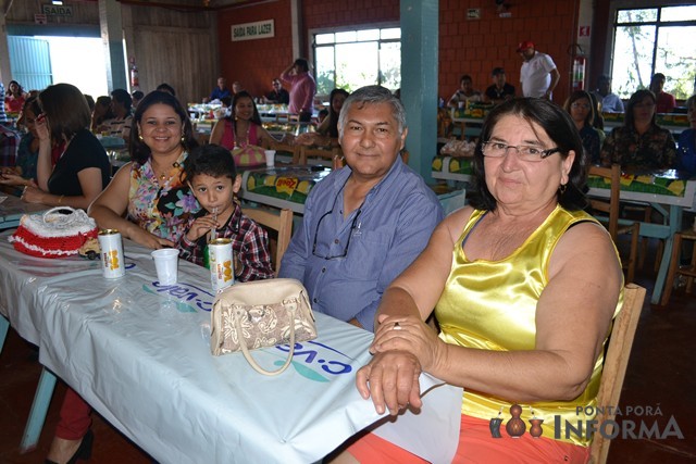 Confira as fotos da domingueira dançante do CTG de Amambai