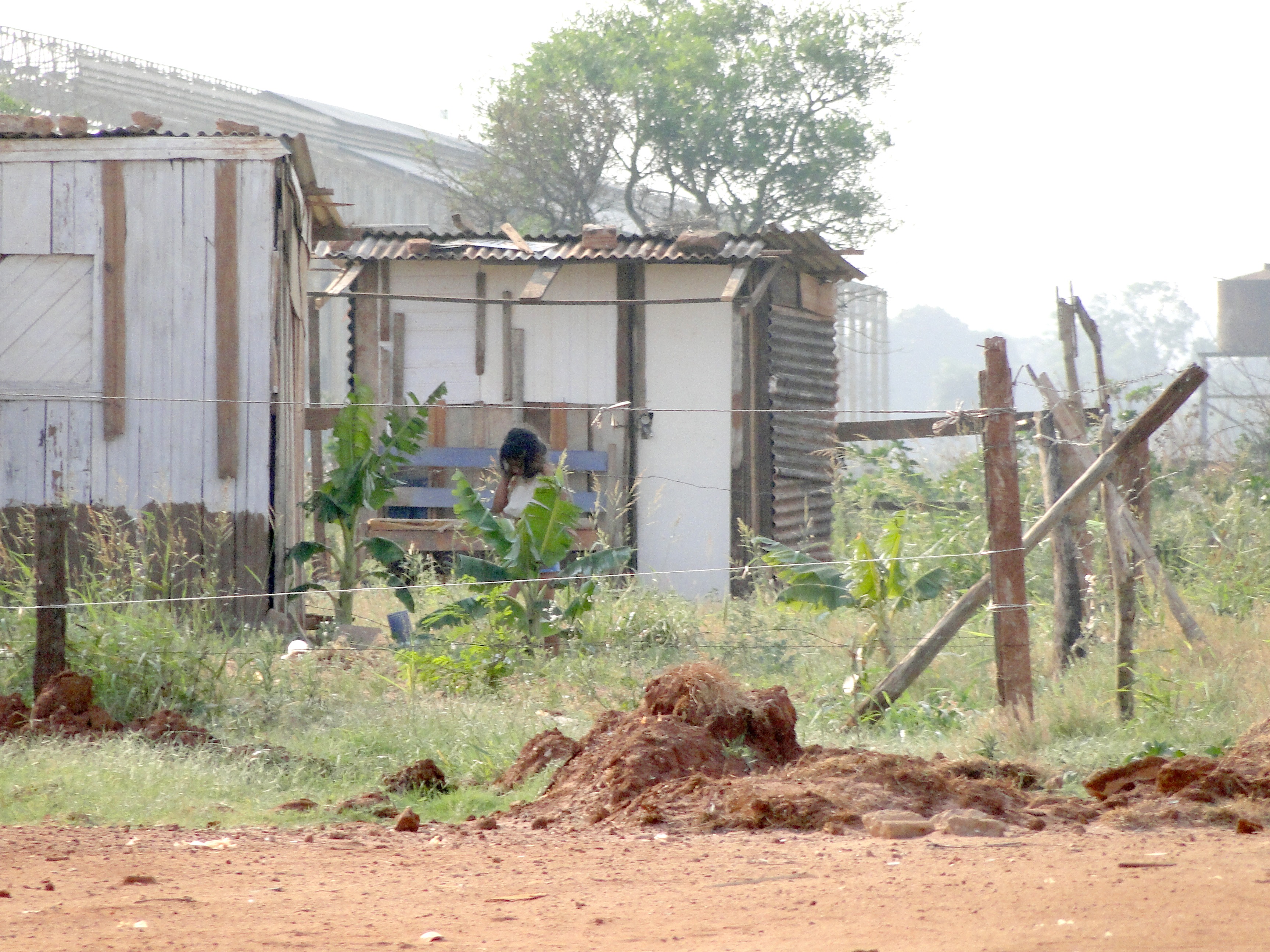 Invasão da área da esplanada começou em 2012Foto: Edmondo Tazza