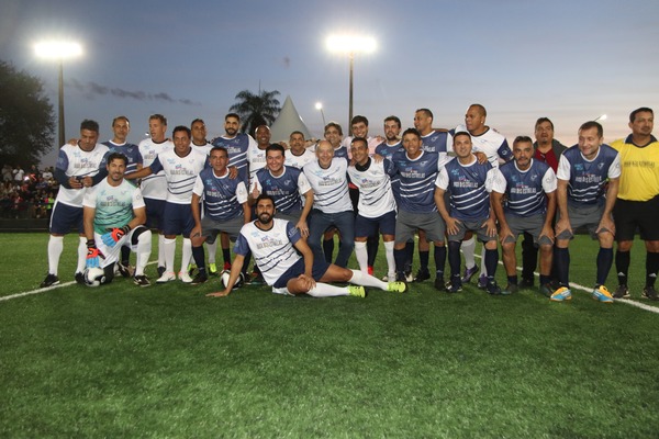 Jogo das Estrelas marca entrega da revitalização do Parque dos Ervais em Ponta Porã