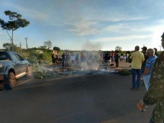 Após seis horas de protesto, indígenas liberam rodovia BR-163