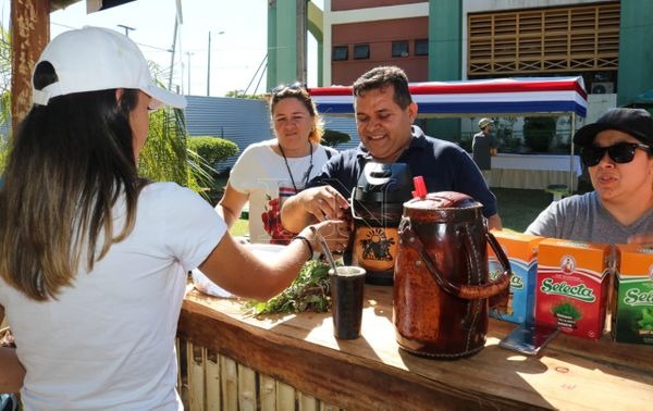 Paseo del Aroma y Tereré. Foto: Tomás Bogado.