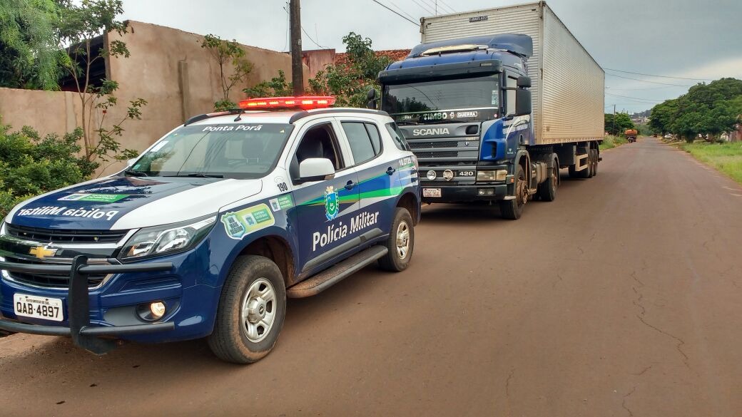 Durante patrulhamento PM de Ponta Porã apreende caminhão com placas de identificação adulteradas